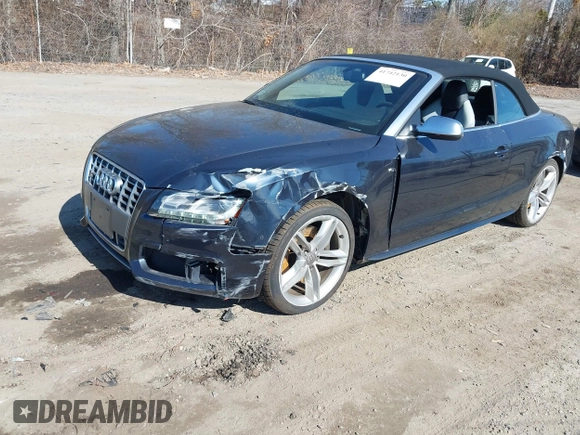 2012 Audi S5 Premium Plus z VIN WAUCGAFH4CN004360, wystawiony jako IAAI lot #41742130 z przebiegiem 106 929 mil mil oraz . Historia ofert i sprzedaży dostępna na DreamBid. Obrazek 16.