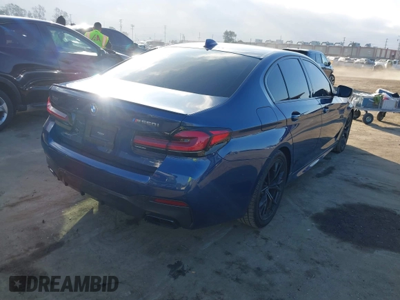 2021 BMW 5 Series M550i xDrive z VIN WBA13BK0XMCG75802, wystawiony jako IAAI lot #41503977 z przebiegiem 20 741 mil mil oraz . Historia ofert i sprzedaży dostępna na DreamBid. Obrazek 4.
