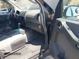 2005 Nissan Xterra S with VIN 5N1AN08U95C644448, listed as a IAAI auction lot 42087541 with 203,191 mi miles. Bid and sale history available at carsss.com. Image 5.