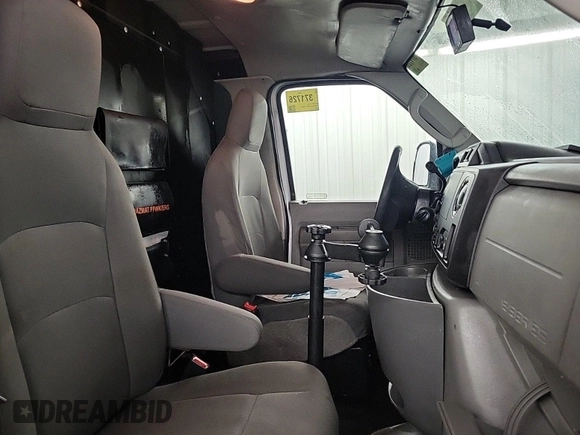 2010 Ford Econoline Cargo Commercial with VIN 1FTNE1EW4ADA91052, listed as a IAAI auction lot 42607935 with 163,519 mi miles and . Bid and sale history available at DreamBid. Image 49.