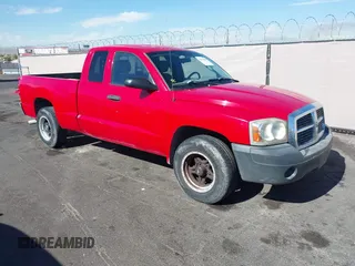 2005 Dodge Dakota SLT with VIN 1D7HE42KX5S218443, listed as a IAAI auction lot 42831581 with 146,947 mi miles and . Bid and sale history available at DreamBid. Image 1.