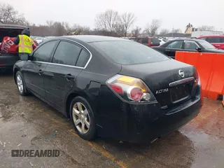 2009 Nissan Altima SL with VIN 1N4AL21E59N427861, listed as a IAAI auction lot 41692000 with 139,371 mi miles and . Bid and sale history available at DreamBid. Image 3.