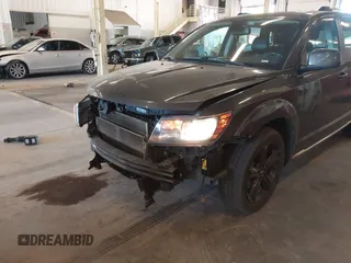2019 Dodge Journey Crossroad z VIN 3C4PDCGG9KT717767, wystawiony jako IAAI lot #42179967 z przebiegiem 98 686 mil mil oraz . Historia ofert i sprzedaży dostępna na DreamBid. Obrazek 17.