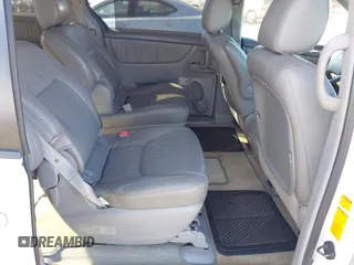 2010 Toyota Sienna XLE with VIN 5TDYK4CC3AS336590, listed as a IAAI auction lot 41798194 with 230,707 mi miles. Bid and sale history available at carsss.com. Image 8.