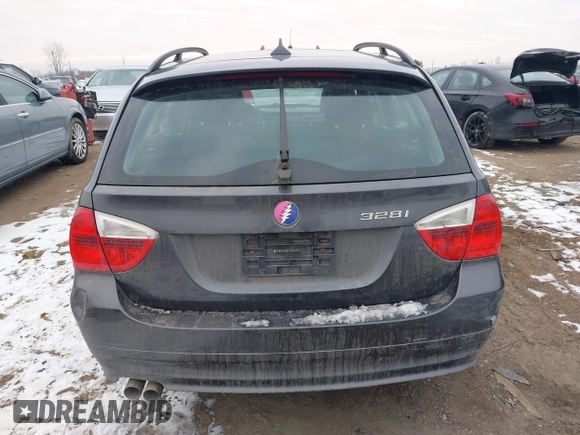 2007 BMW 3 Series 328i with VIN WBAVS13587FX15951, listed as a IAAI auction lot 41530164 with 153,051 mi miles. Bid and sale history available at carsss.com. Image 16.