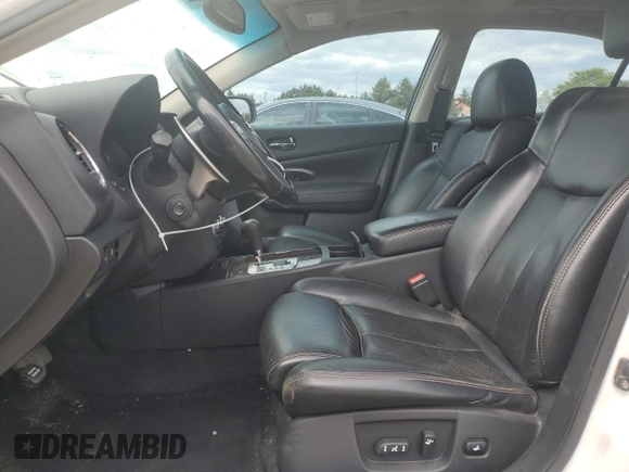 2010 Nissan Maxima SV z VIN 1N4AA5AP5AC864719, wystawiony jako Copart lot #55895605 z przebiegiem 190 020 mil mil oraz Szkoda całkowita • Salvage title. Historia ofert i sprzedaży dostępna na DreamBid. Obrazek 7.