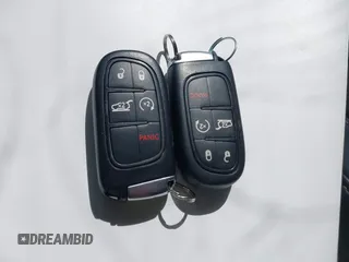 2018 Jeep Cherokee Latitude Plus с VIN 1C4PJMLX6JD502212, выставлен на аукционе IAAI как лот 42235757 с пробегом 146 965 миль миль и . История ставок и продаж доступна на DreamBid. Изображение 11.