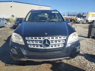 2011 Mercedes-Benz M 350 z VIN 4JGBB5GB5BA709586, wystawiony jako Copart lot #87507525 z przebiegiem 236 833 mil mil oraz Szkoda całkowita • Salvage title. Historia ofert i sprzedaży dostępna na DreamBid. Obrazek 5.