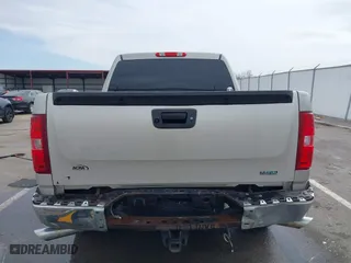 2009 Chevrolet Silverado 1500 LTZ with VIN 3GCEK33M29G254317, listed as a IAAI auction lot 41700617 with 163,950 mi miles. Bid and sale history available at carsss.com. Image 6.
