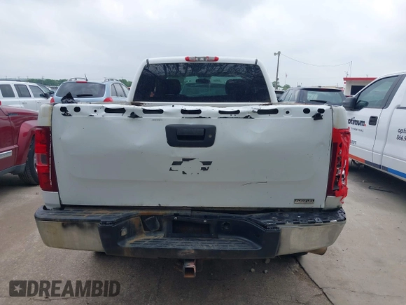 2011 Chevrolet Silverado 1500 Work Truck with VIN 1GCRKPE39BZ458020, listed as a IAAI auction lot 41935415 with 278,522 mi miles and . Bid and sale history available at DreamBid. Image 6.