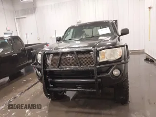 2008 Toyota Tacoma with VIN 5TEUU42N48Z559164, listed as a IAAI auction lot 41609248 with 145,611 mi miles and . Bid and sale history available at DreamBid. Image 13.