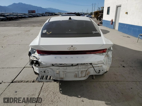 2024 Hyundai Elantra SEL with VIN KMHLM4DG4RU647339, listed as a Copart auction lot 61629065 with 37,322 mi miles and Salvage title. Bid and sale history available at DreamBid. Image 6.