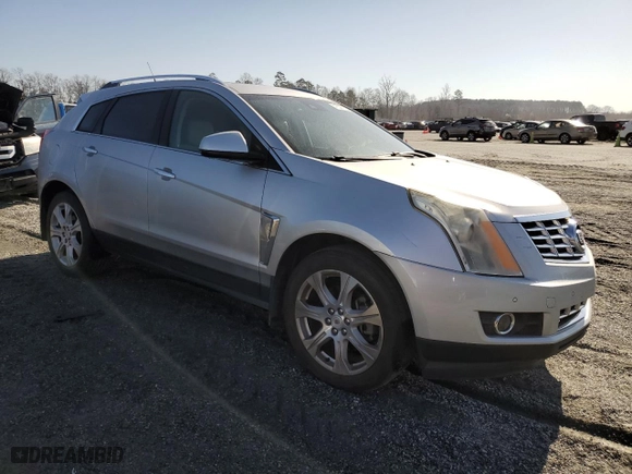 2014 Cadillac SRX Performance Collection with VIN 3GYFNCE35ES630543, listed as a Copart auction lot 48547135 with 92,357 mi miles and Salvage Title. Bid and sale history available at carsss.com. Image 4.