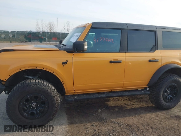 2022 Ford Bronco with VIN 1FMEE5DP8NLB67834, listed as a IAAI auction lot 41772622 with 58,667 mi miles. Bid and sale history available at carsss.com. Image 15.