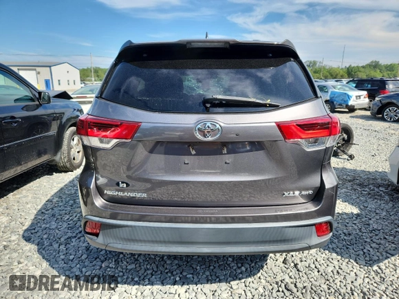 2017 Toyota Highlander XLE with VIN 5TDJZRFH7HS468912, listed as a Copart auction lot 62821955 with 79,331 mi miles and Salvage title. Bid and sale history available at DreamBid. Image 6.
