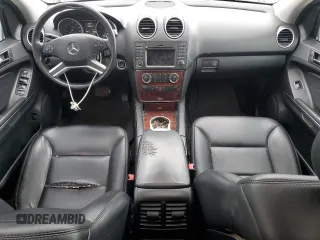 2010 Mercedes-Benz M 350 z VIN 4JGBB8GB7AA574921, wystawiony jako Copart lot #58387125 z przebiegiem 253 725 mil mil oraz Czysty tytuł • Clean title. Historia ofert i sprzedaży dostępna na DreamBid. Obrazek 8.