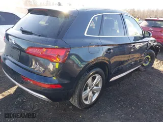 2018 Audi Q5 Premium Plus with VIN WA1BNAFY6J2040385, listed as a IAAI auction lot 41600628 with 109,351 mi miles. Bid and sale history available at carsss.com. Image 4.