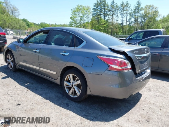 2015 Nissan Altima 2.5 z VIN 1N4AL3AP8FC148631, wystawiony jako IAAI lot #42233849 z przebiegiem 131 225 mil mil oraz . Historia ofert i sprzedaży dostępna na DreamBid. Obrazek 3.