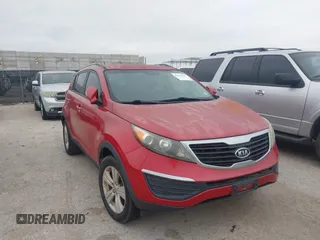 2012 Kia Sportage LX z VIN KNDPB3A26C7250400, wystawiony jako IAAI lot #42421987 z przebiegiem 184 918 mil mil oraz . Historia ofert i sprzedaży dostępna na DreamBid. Obrazek 1.