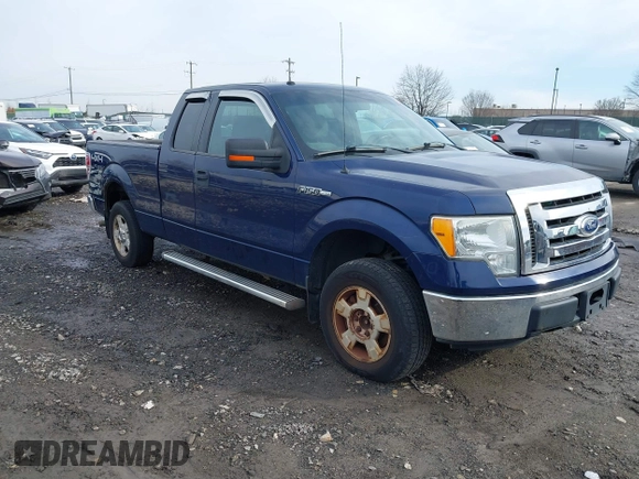 2012 Ford F-150 XL with VIN 1FTEX1EM8CFA30559, listed as a IAAI auction lot 41460368 with 297,425 mi miles and . Bid and sale history available at carsss.com. Image 1.