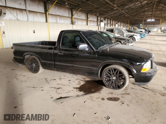 2000 GMC Sonoma with VIN 1GTCS1443YK167169, listed as a Copart auction lot 42764655 with 182,859 mi miles and Salvage Title. Bid and sale history available at carsss.com. Image 4.
