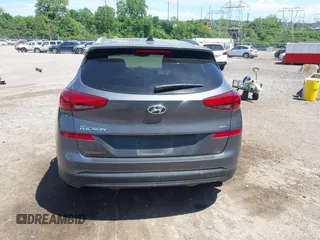 2019 Hyundai Tucson Value z VIN KM8J3CA48KU066849, wystawiony jako IAAI lot #42310360 z przebiegiem 36 423 mil mil oraz . Historia ofert i sprzedaży dostępna na DreamBid. Obrazek 16.