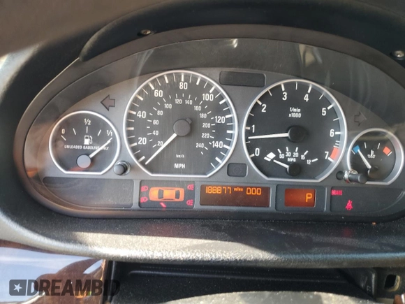 2003 BMW 3 Series 325i with VIN WBAET37403NJ26127, listed as a Copart auction lot 47424405 with 188,877 mi miles and Salvage Title. Bid and sale history available at carsss.com. Image 9.