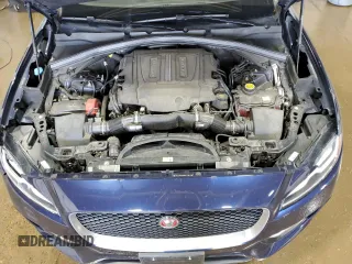 2017 Jaguar F-Pace 35t R-Sport z VIN SADCL2BV5HA495511, wystawiony jako Copart lot #61014195 z przebiegiem 50 143 mil mil oraz Szkoda całkowita • Salvage title. Historia ofert i sprzedaży dostępna na DreamBid. Obrazek 12.