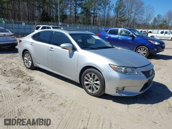 2013 Lexus ES 300h Hybrid with VIN JTHBW1GG1D2004549, listed as a IAAI auction lot 41660519 with 240,391 mi miles. Bid and sale history available at carsss.com. Image 1.