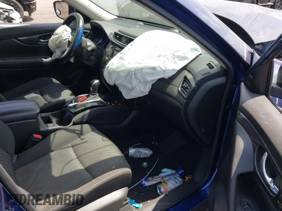 2019 Nissan Rogue SV with VIN JN8AT2MT7KW268205, listed as a IAAI auction lot 41987162 with 59,702 mi miles. Bid and sale history available at carsss.com. Image 5.