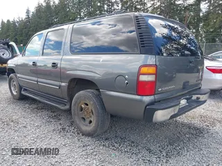 2002 Chevrolet Suburban LS z VIN 3GNEC16Z62G255198, wystawiony jako IAAI lot #42312829 z przebiegiem 192 459 mil mil oraz . Historia ofert i sprzedaży dostępna na DreamBid. Obrazek 3.