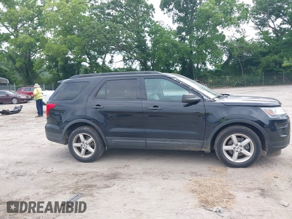 2018 Ford Explorer with VIN 1FM5K7B8XJGB03345, listed as a IAAI auction lot 42420992 with 215,000 mi miles and . Bid and sale history available at DreamBid. Image 13.