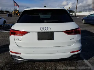2020 Audi Q3 S line Premium with VIN WA1DECF34L1038801, listed as a Copart auction lot 69990392 with 33,152 mi miles. Bid and sale history available at carsss.com. Image 6.