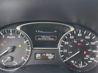 2014 Nissan Pathfinder SV with VIN 5N1AR2MN8EC715394, listed as a IAAI auction lot 42080367 with 141,208 mi miles. Bid and sale history available at carsss.com. Image 7.