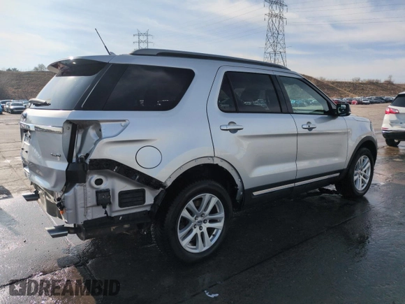 2018 Ford Explorer XLT with VIN 1FM5K8D83JGC77101, listed as a Copart auction lot 51110845 with 94,630 mi miles and Salvage Title. Bid and sale history available at carsss.com. Image 3.