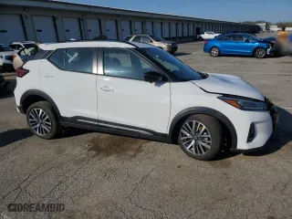 2024 Nissan Kicks SR with VIN 3N1CP5DV1RL523851, listed as a Copart auction lot 52219315 with 25,539 mi miles and Non Repairable. Bid and sale history available at carsss.com. Image 4.