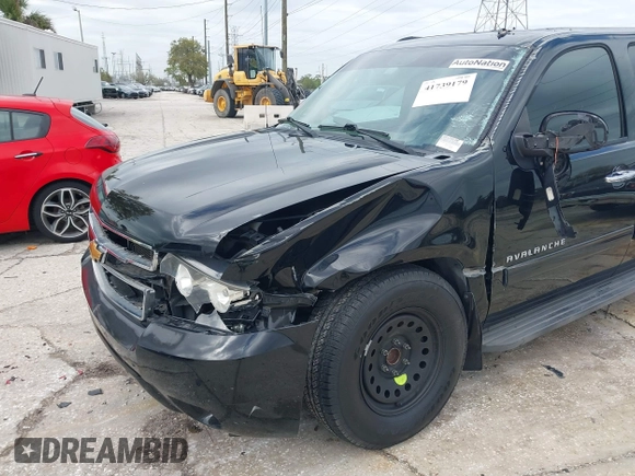 2013 Chevrolet Avalanche LT with VIN 3GNMCFE04DG120235, listed as a IAAI auction lot 41739179 with 77,861 mi miles and . Bid and sale history available at DreamBid. Image 6.