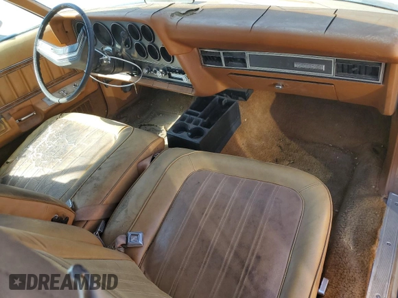 1977 Mercury Cougar z VIN 7A93H513790, wystawiony jako Copart lot #49360465 z przebiegiem 11 729 mil mil oraz Czysty tytuł • Clean title. Historia ofert i sprzedaży dostępna na DreamBid. Obrazek 8.