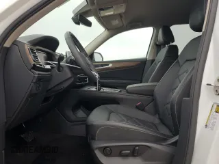 2024 Volkswagen Atlas SE z VIN 1V2DR2CA9RC503432, wystawiony jako Copart lot #85468494 z przebiegiem 25 243 mil mil oraz Szkoda całkowita • Salvage title. Historia ofert i sprzedaży dostępna na DreamBid. Obrazek 7.