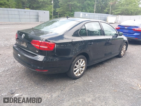 2015 Volkswagen Jetta SE with VIN 3VWD17AJ0FM230753, listed as a IAAI auction lot 42680472 with 144,734 mi miles and . Bid and sale history available at DreamBid. Image 4.