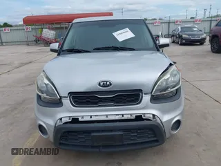 2013 Kia Soul with VIN KNDJT2A52D7530856, listed as a IAAI auction lot 41889860 with 148,982 mi miles and . Bid and sale history available at DreamBid. Image 12.