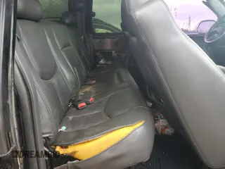 2005 Chevrolet Silverado SS z VIN 2GCEK19N751150820, wystawiony jako Copart lot #77775794 z przebiegiem Nie podano mil oraz Tytuł czysty. Historia ofert i sprzedaży dostępna na DreamBid. Obrazek 10.