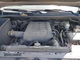 2018 Toyota Tundra SR5 z VIN 5TFEY5F10JX242131, wystawiony jako IAAI lot #41977889 z przebiegiem 178 913 mil mil oraz . Historia ofert i sprzedaży dostępna na DreamBid. Obrazek 10.