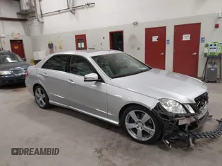 2011 Mercedes-Benz E-Class E 350 Luxury with VIN WDDHF5GB6BA356879, listed as a IAAI auction lot 42054931 with 94,285 mi miles. Bid and sale history available at carsss.com. Image 1.