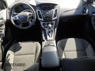 2014 Ford Focus SE with VIN 1FADP3K26EL334879, listed as a Copart auction lot 49609525 with 197,619 mi miles and Salvage Title. Bid and sale history available at carsss.com. Image 8.