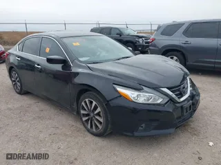 2017 Nissan Altima 2.5 SR with VIN 1N4AL3AP6HC234684, listed as a IAAI auction lot 41371614 with 1 mi miles. Bid and sale history available at carsss.com. Image 1.