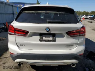 2020 BMW X1 xDrive28i with VIN WBXJG9C08L5R39360, listed as a Copart auction lot 48463685 with 28,855 mi miles and Salvage Title. Bid and sale history available at carsss.com. Image 6.