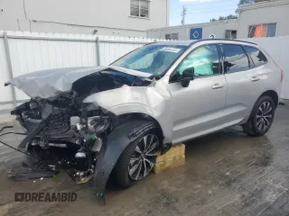 2025 Volvo XC60 Plus с VIN YV4M12RC1S1091670, выставлен на аукционе Copart как лот 47518085 с пробегом 3 972 миль миль и Списание • Salvage title. История ставок и продаж доступна на DreamBid. Изображение 1.