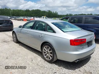 2015 Audi A6 Premium z VIN WAUCFAFC7FN034531, wystawiony jako IAAI lot #42172539 z przebiegiem 57 565 mil mil oraz . Historia ofert i sprzedaży dostępna na DreamBid. Obrazek 3.