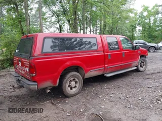 1999 Ford F-350 XL z VIN 1FTSW30F2XEB28461, wystawiony jako IAAI lot #42265380 z przebiegiem 388 102 mil mil oraz . Historia ofert i sprzedaży dostępna na DreamBid. Obrazek 4.